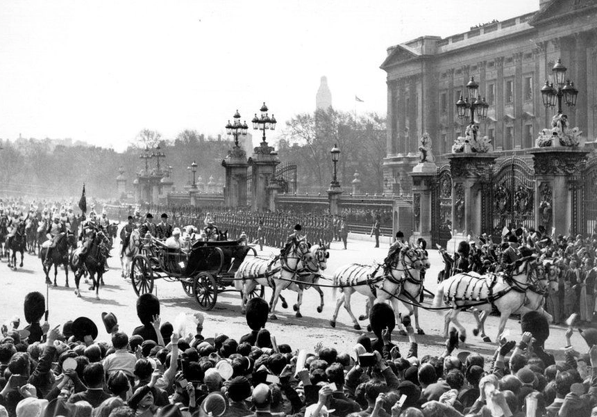 More than one million people lined the streets of London to watch the Royal Family on their way to St. Paul's at the start of the Queen's silver jubilee celebrations.