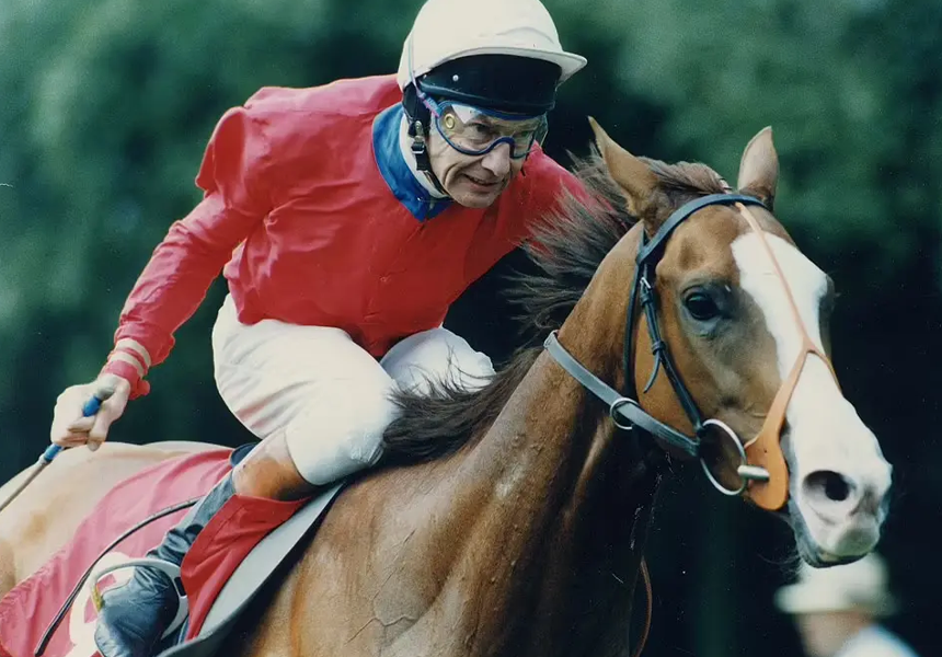 At Ascot, English champion jockey Lester Piggott had 3 wins, bring his total to 3,001. By the time that he retired in 1985–86 he had 5,300 winners in the UK & abroad, including nine Epsom Derby victories.