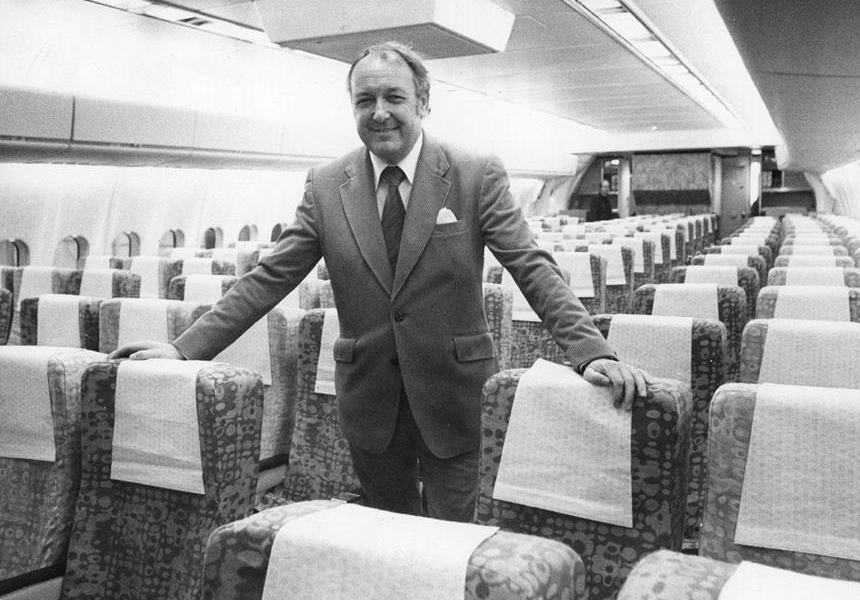 Independent airline owner Freddie Laker took on the main commercial airlines with his first ‘Skytrain’ service between London and New York… Look how comefy those seats look!